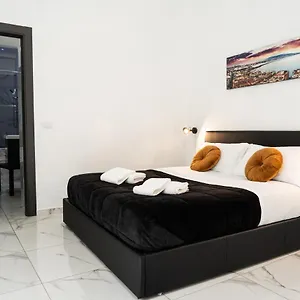 Bed & Breakfast Ferdinando Sanfelice Centro Storico **